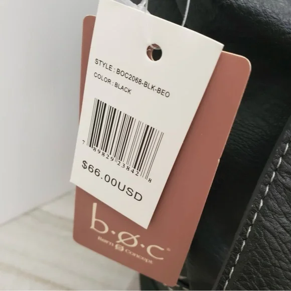 b.o.c. Crossbody Bag w/ phone charger NWT - Picture 4 of 11